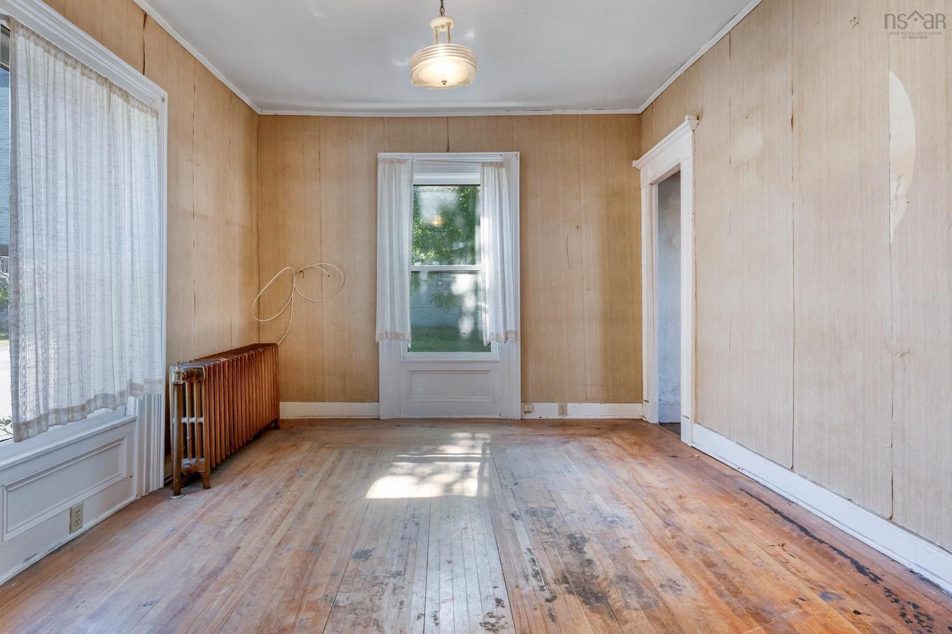 200 Montague Street, Lunenburg, NS