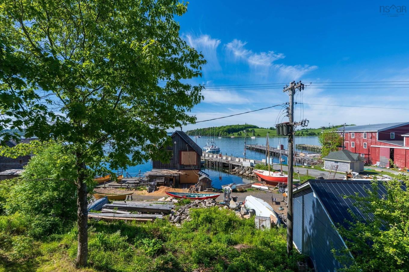 200 Montague Street, Lunenburg, NS