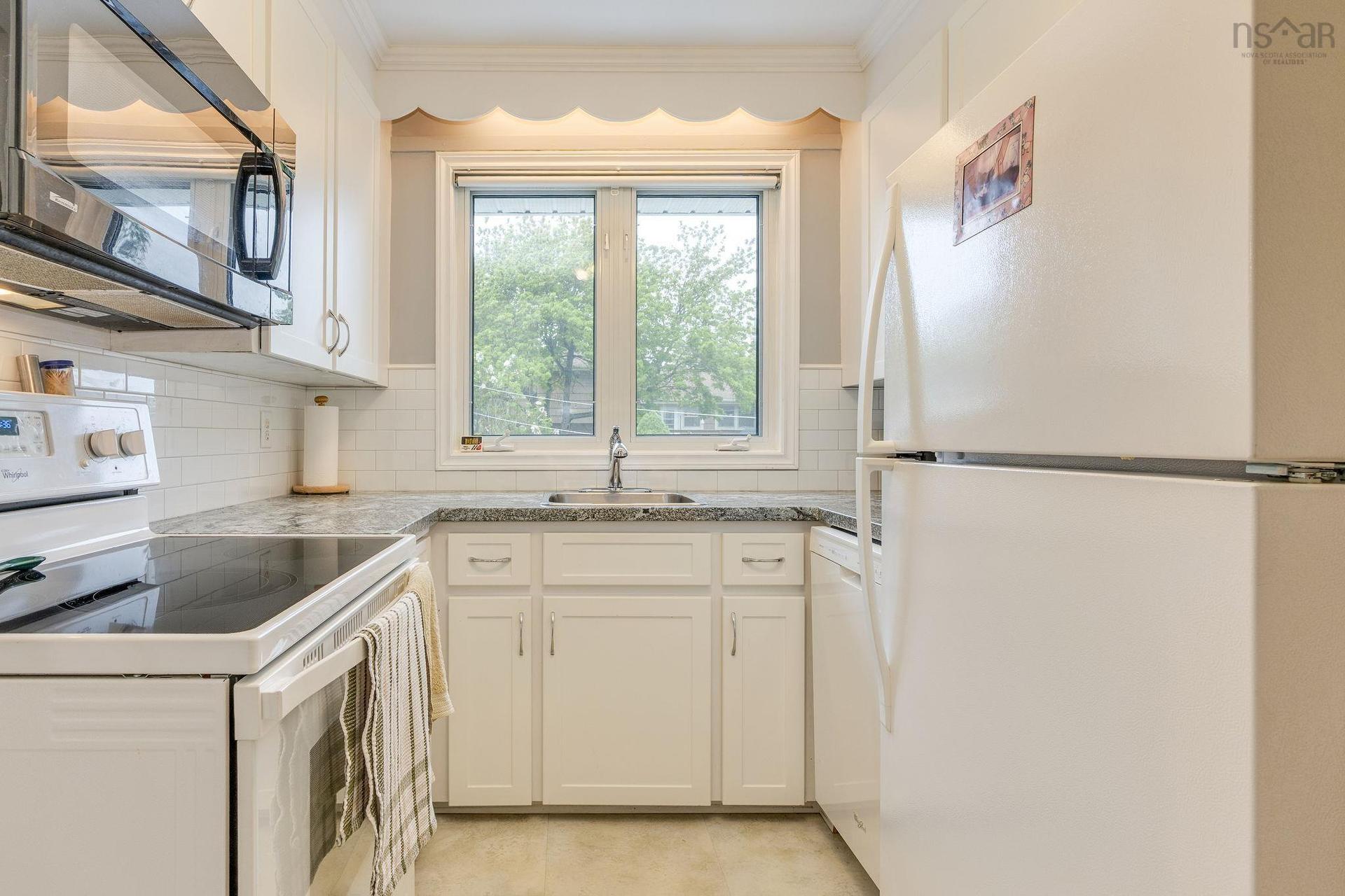 21 Canary Crescent, Halifax, NS