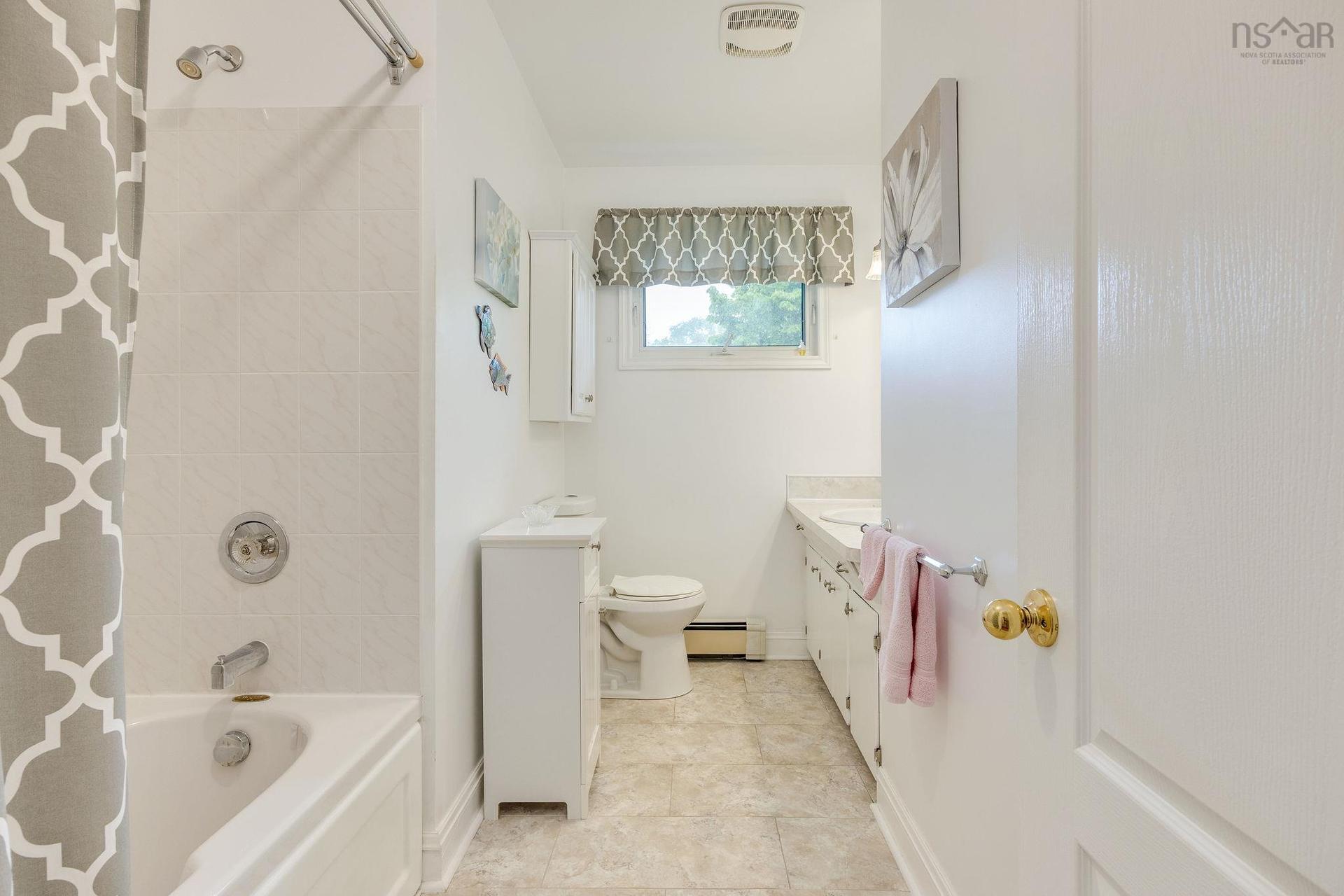 21 Canary Crescent, Halifax, NS