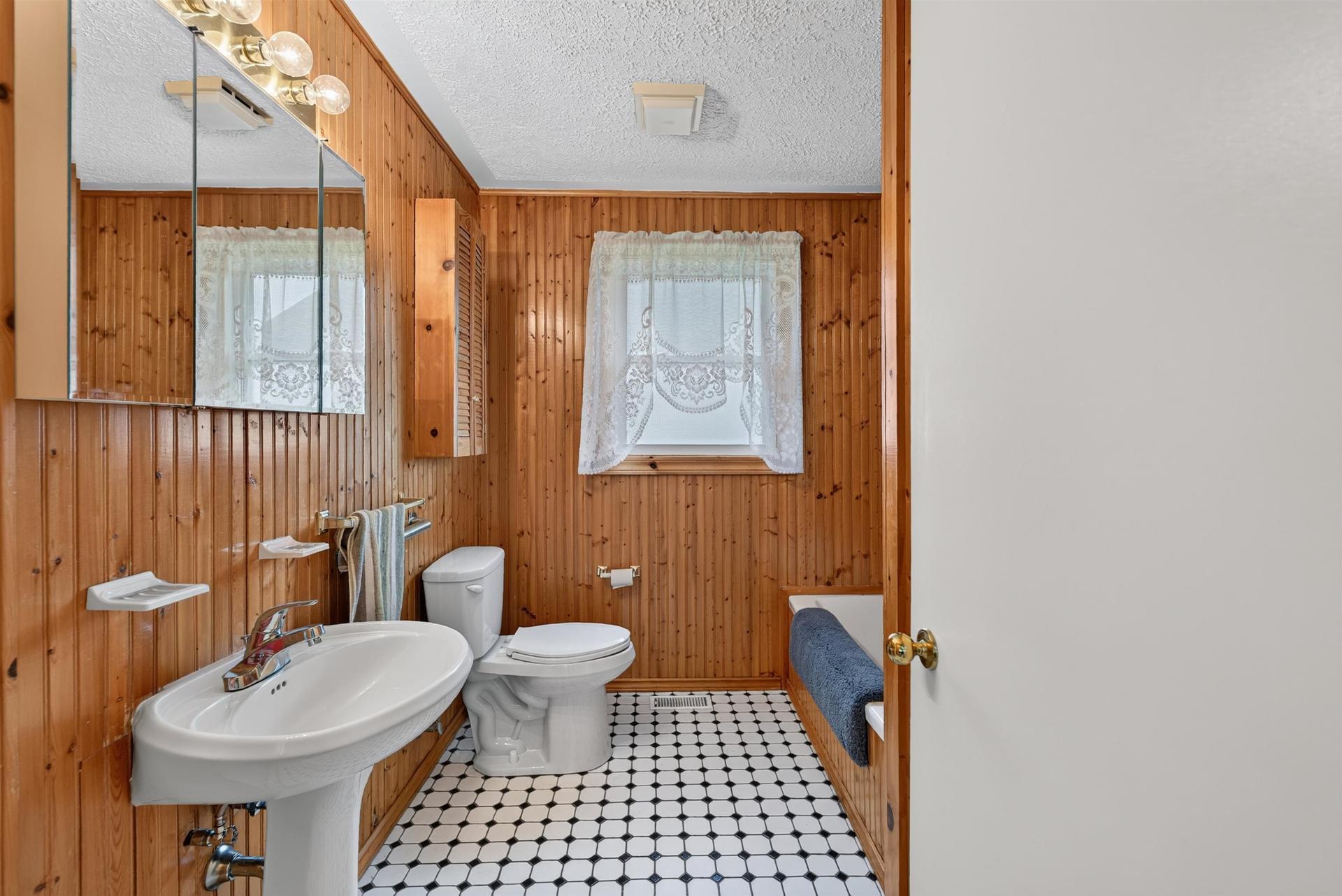 13 Avonlea Drive, Charlottetown, PE - Indoor Photo Showing Bathroom