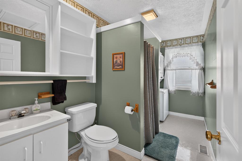 13 Avonlea Drive, Charlottetown, PE - Indoor Photo Showing Bathroom