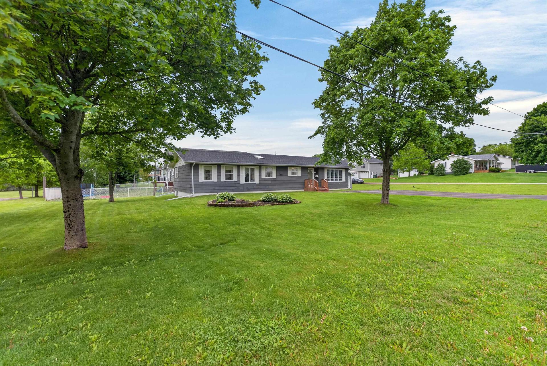 13 Avonlea Drive, Charlottetown, PE - Outdoor