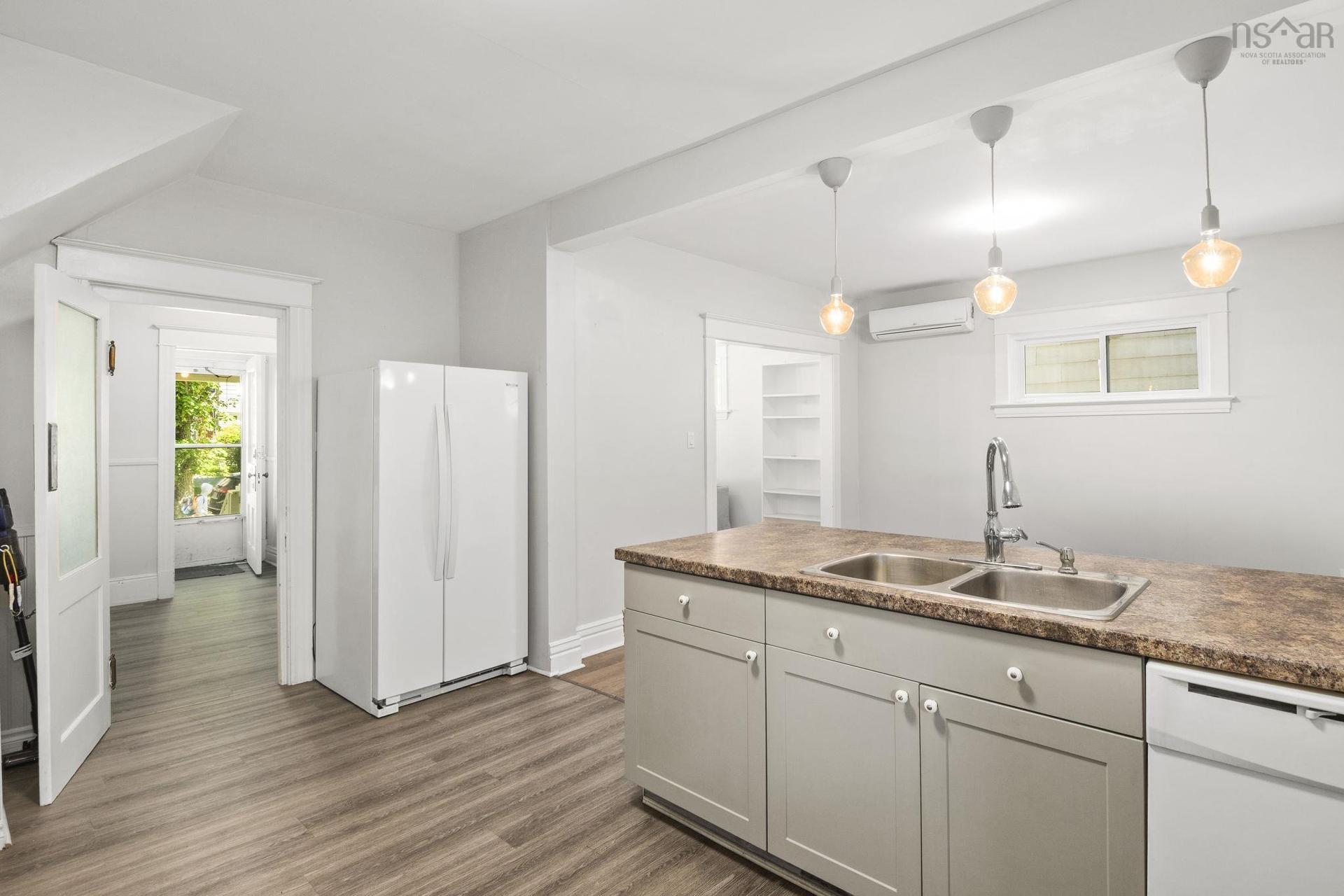 1684 Walnut Street, Halifax, NS