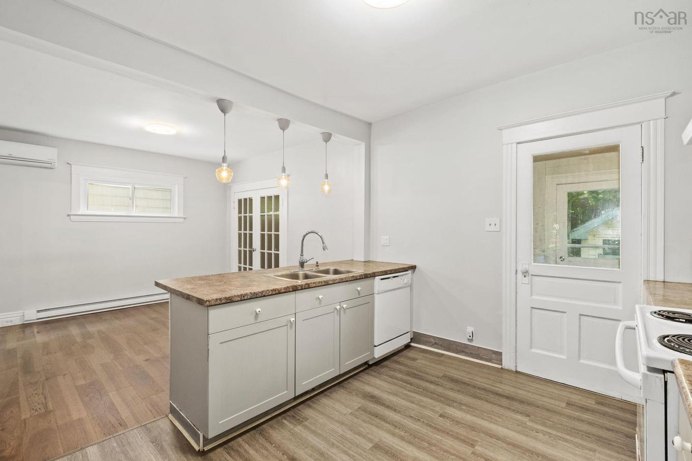 1684 Walnut Street, Halifax, NS