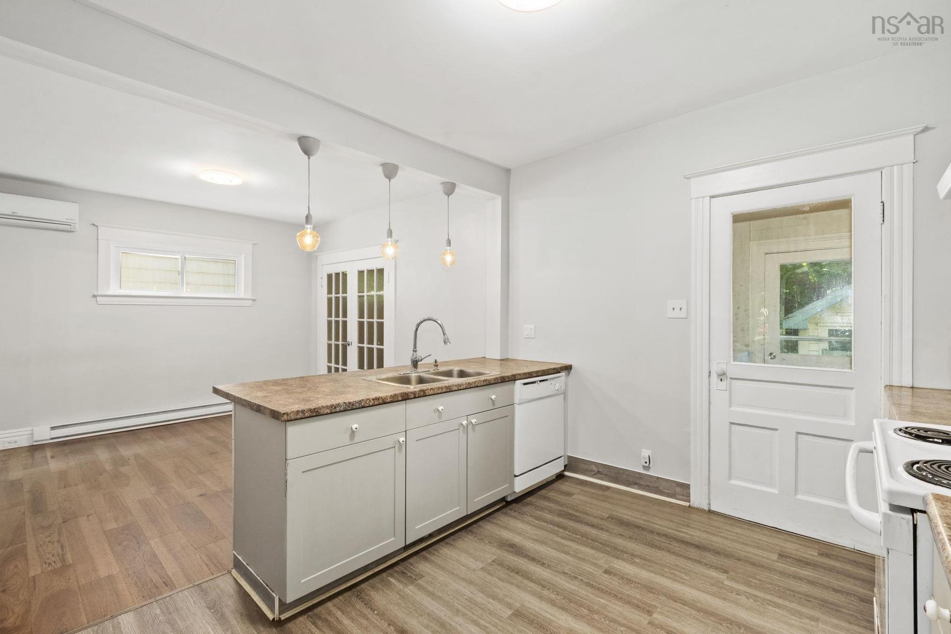 1684 Walnut Street, Halifax, NS
