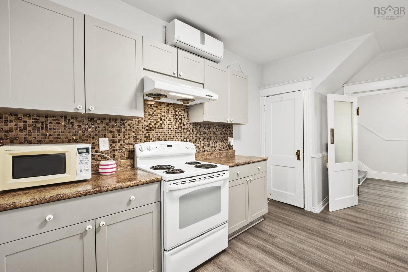 1684 Walnut Street, Halifax, NS