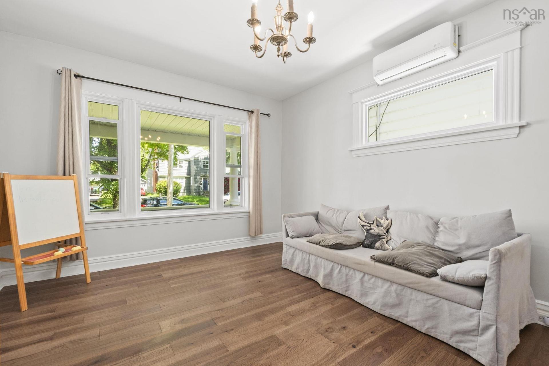1684 Walnut Street, Halifax, NS