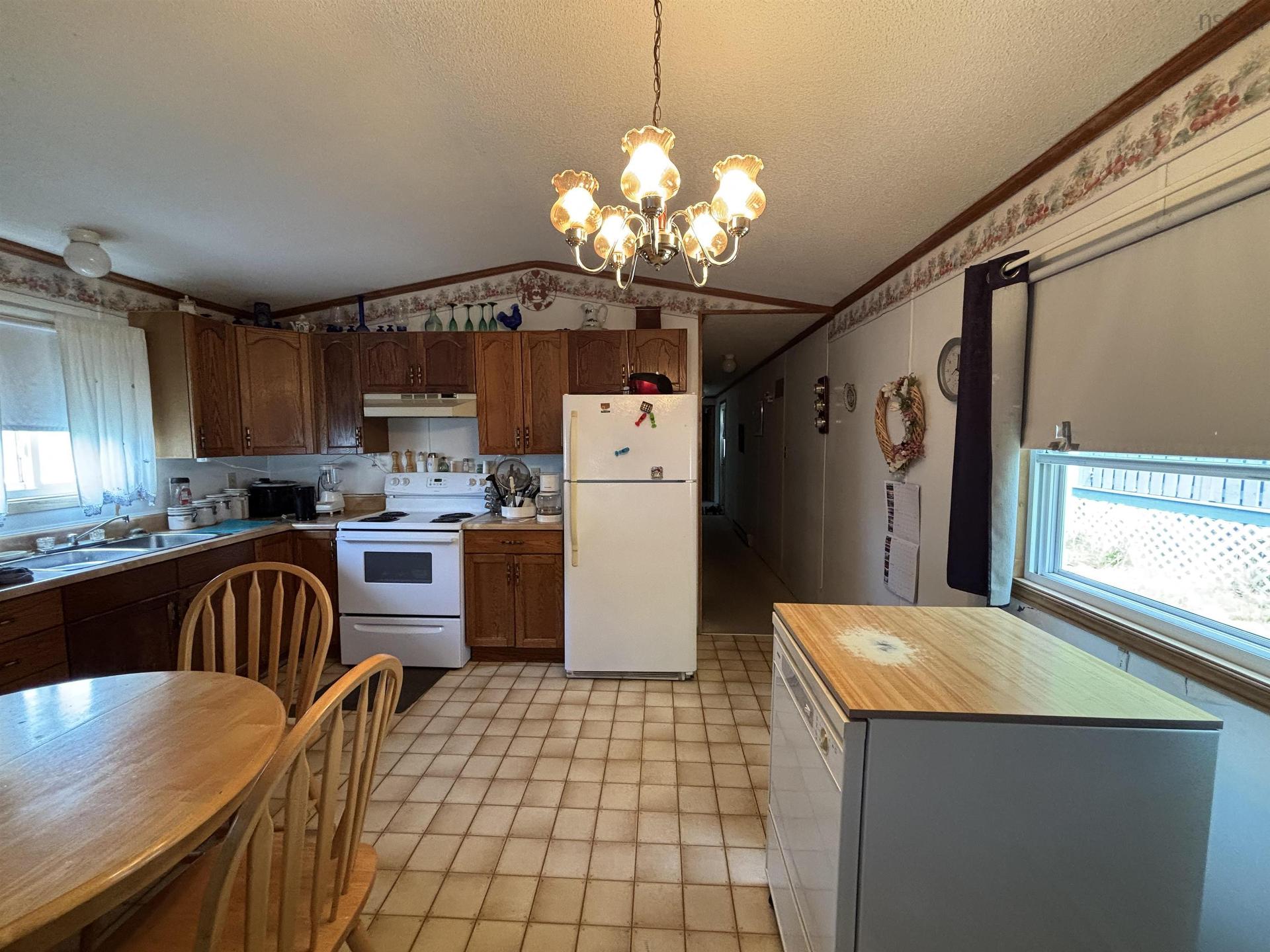 251 Season'S Drive, Bridgewater, NS