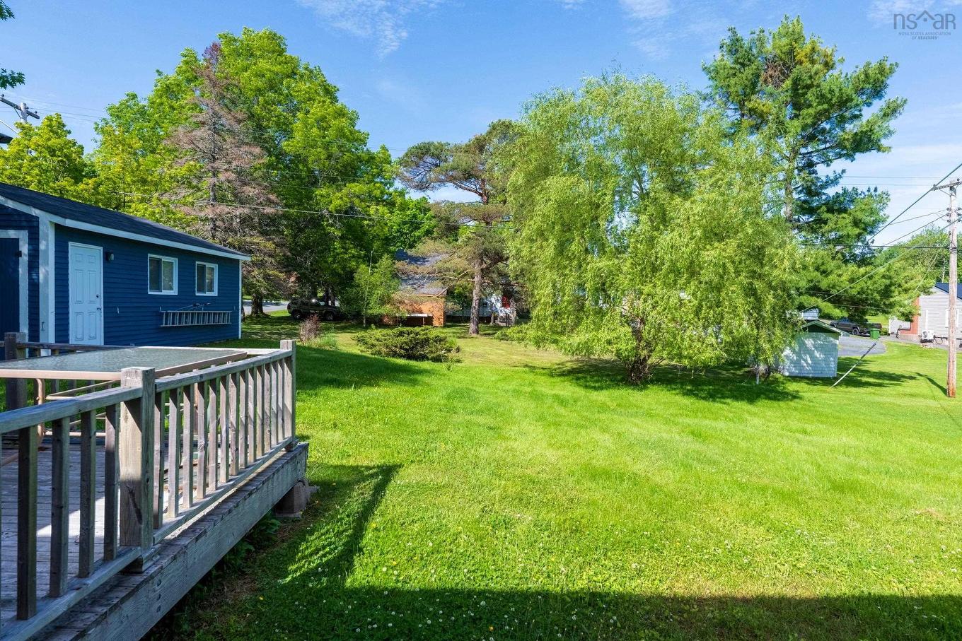 110 Brook Street, Lunenburg, NS - Outdoor