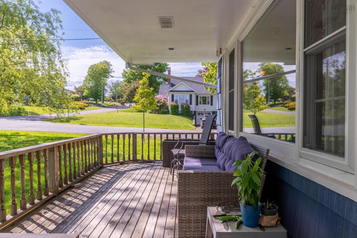 110 Brook Street, Lunenburg, NS - Outdoor With Deck Patio Veranda With Exterior