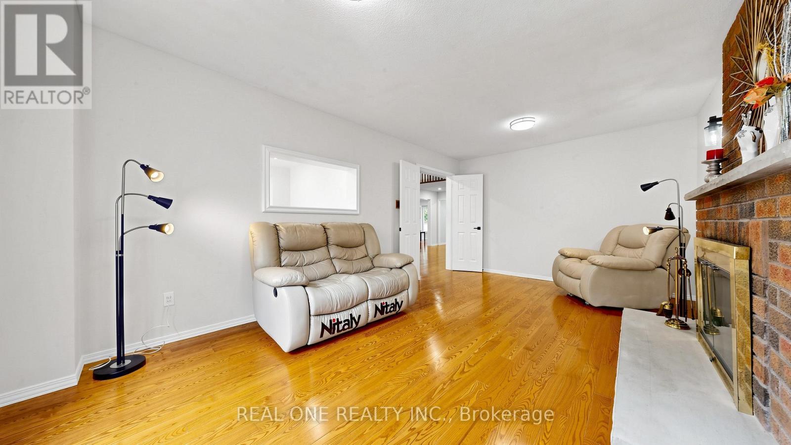2027 Roy Ivor Crescent, Mississauga, ON