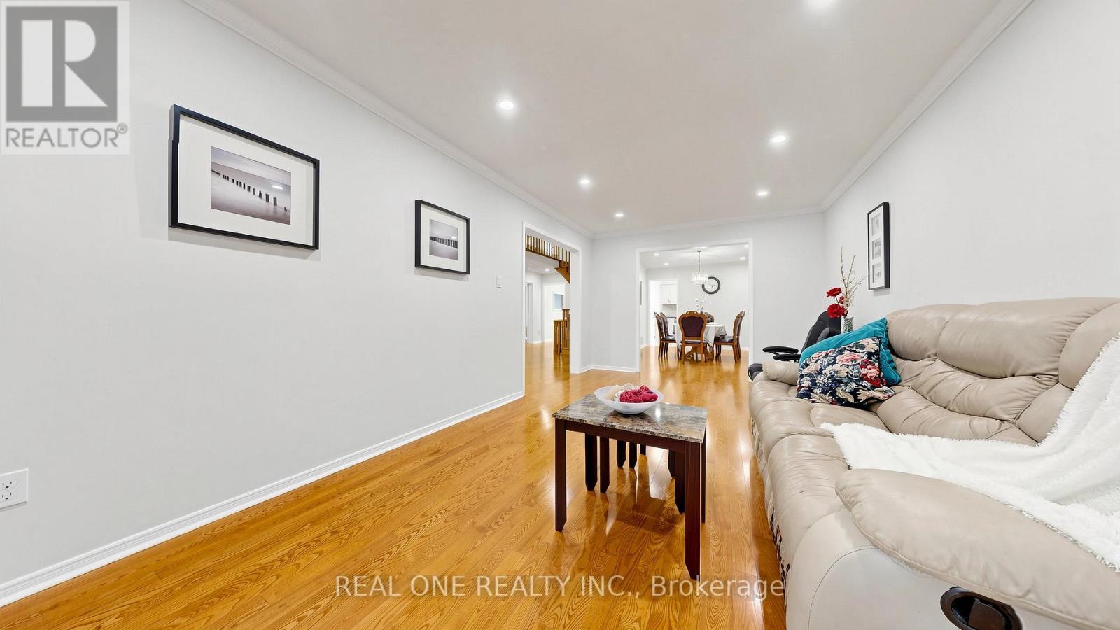 2027 Roy Ivor Crescent, Mississauga, ON