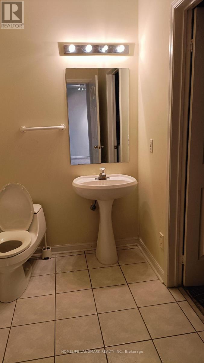 13A - 18 St. Moritz Way, Markham, ON - Indoor Photo Showing Bathroom