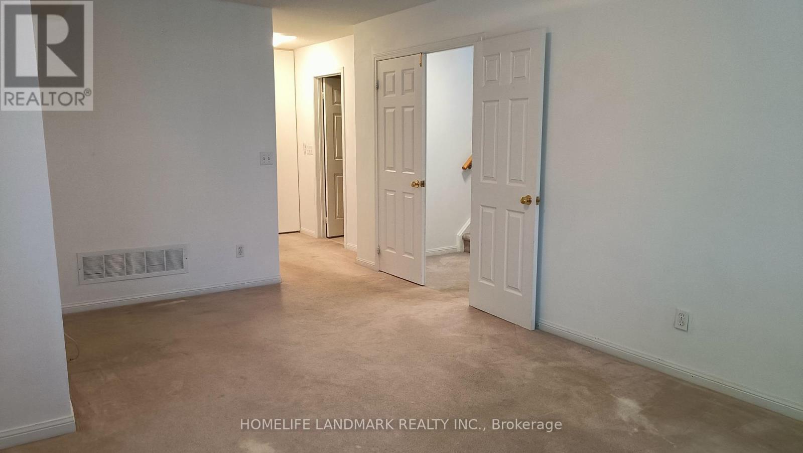 13A - 18 St. Moritz Way, Markham, ON - Indoor Photo Showing Other Room