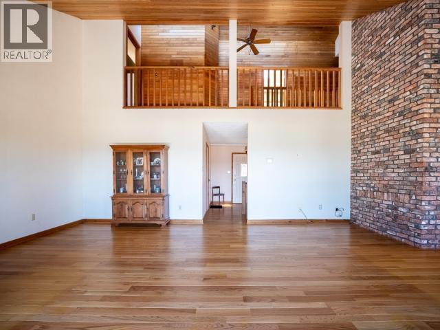 3377 Malaspina Ave, Powell River, BC
