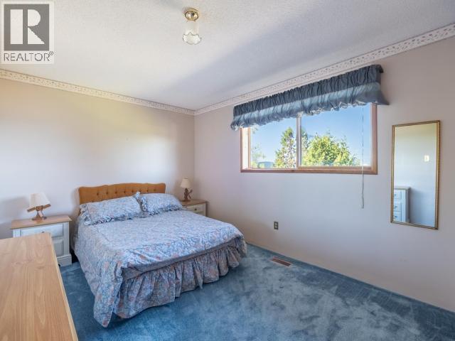 3377 Malaspina Ave, Powell River, BC