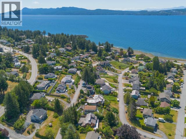 3377 Malaspina Ave, Powell River, BC