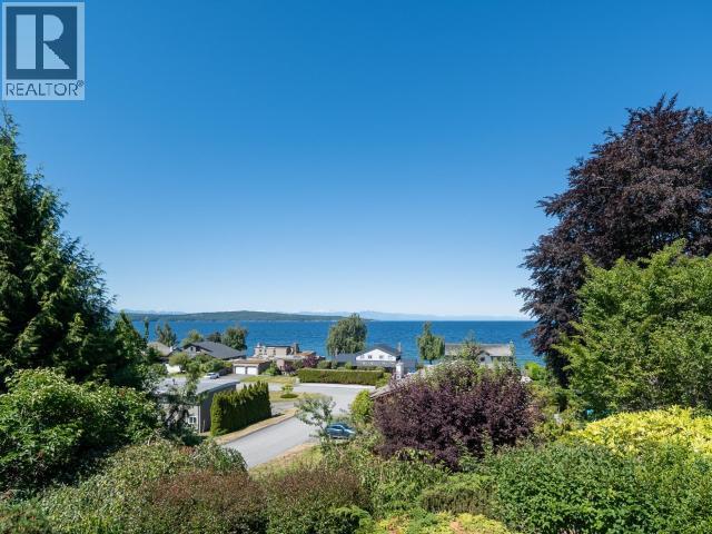 3377 Malaspina Ave, Powell River, BC