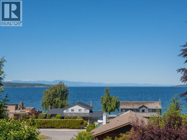 3377 Malaspina Ave, Powell River, BC