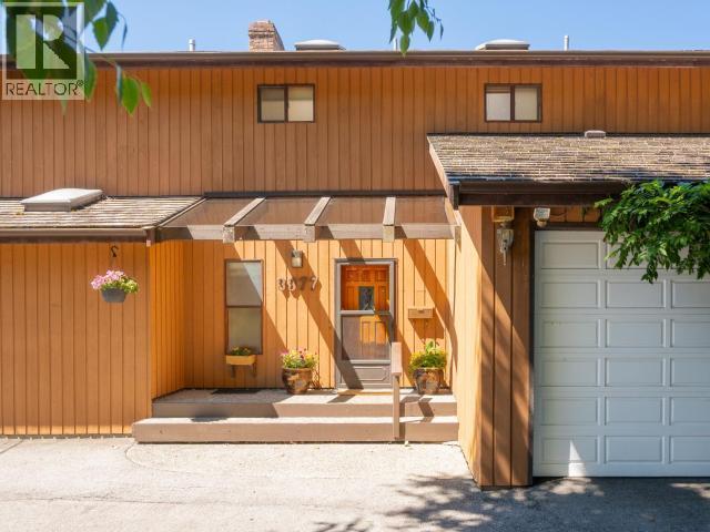 3377 Malaspina Ave, Powell River, BC