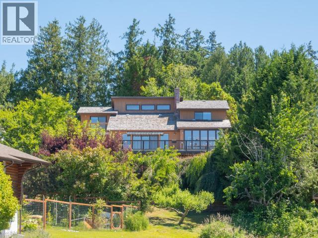 3377 Malaspina Ave, Powell River, BC