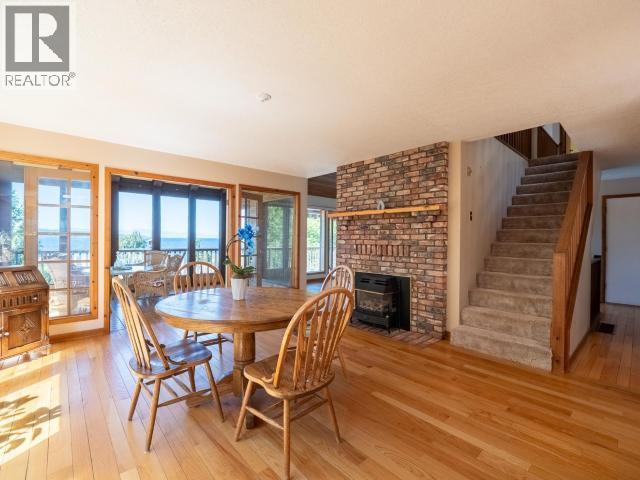 3377 Malaspina Ave, Powell River, BC