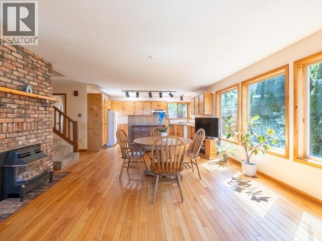 3377 Malaspina Ave, Powell River, BC