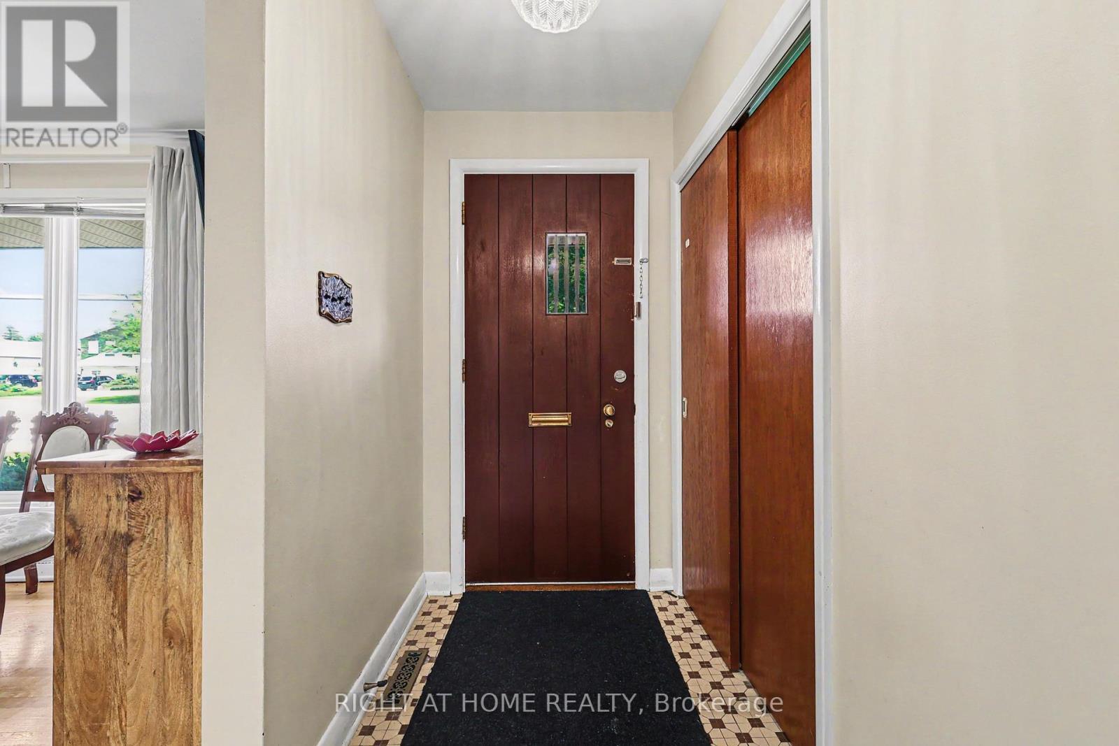 1640 Fisher Avenue, Ottawa, ON