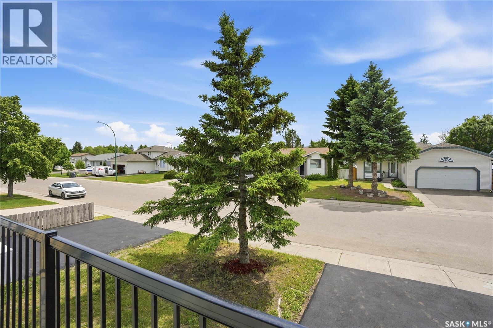 116 (114) Hall Crescent, Saskatoon, SK