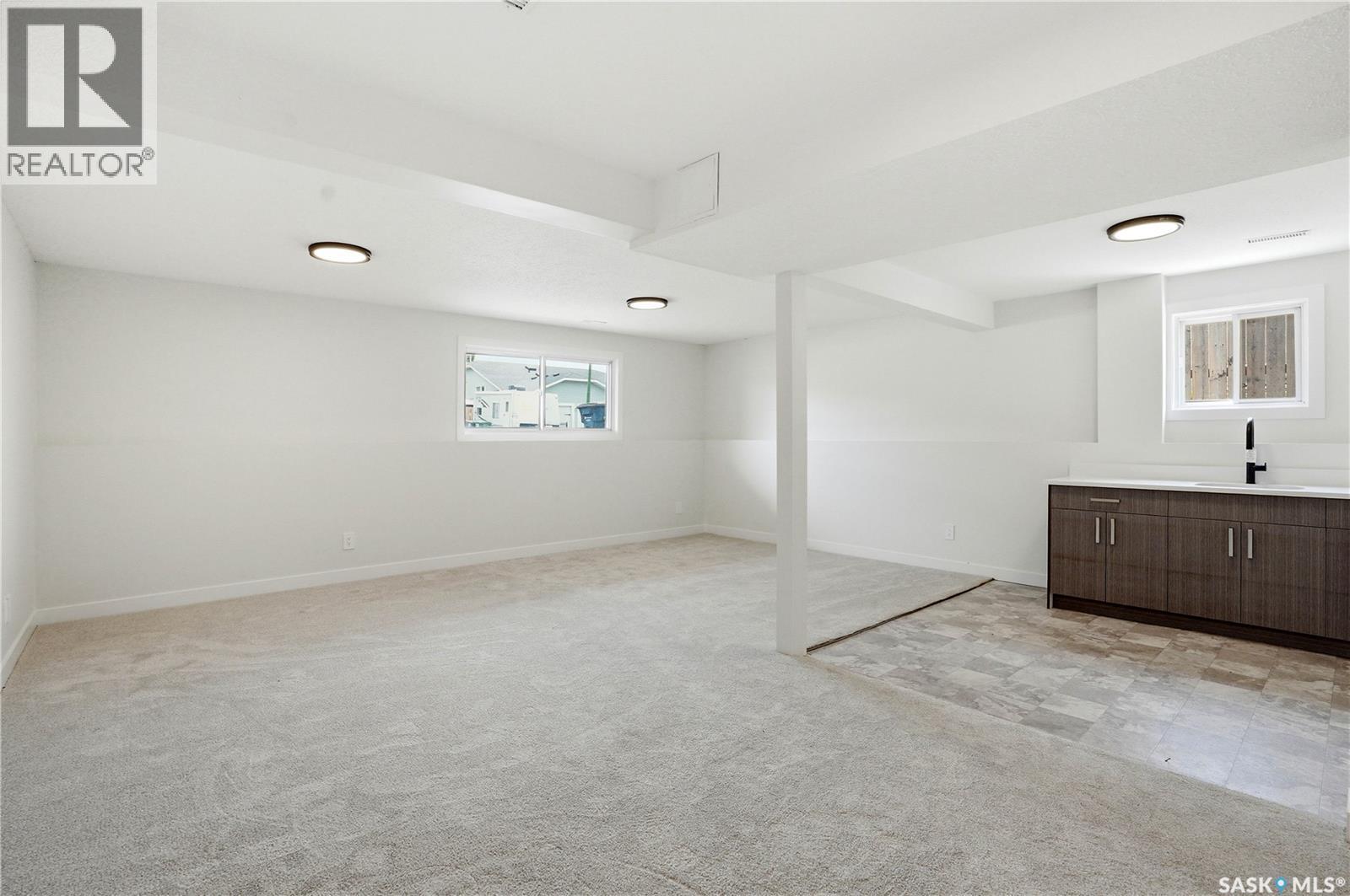 116 (114) Hall Crescent, Saskatoon, SK