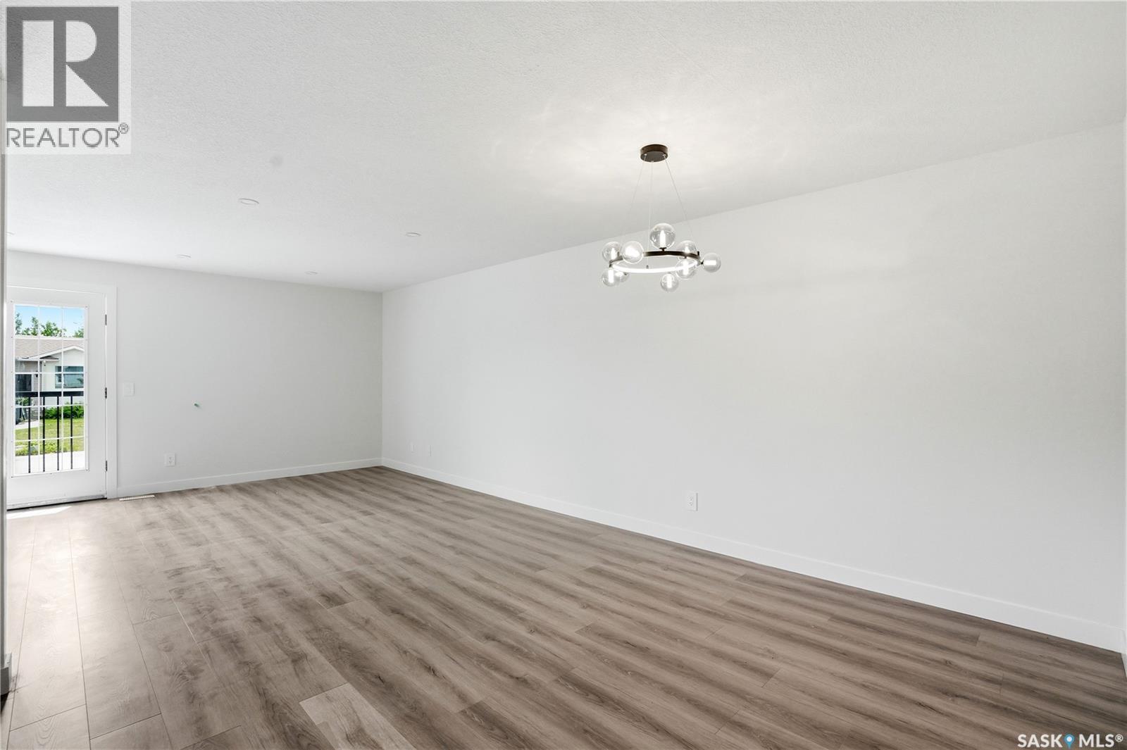 116 (114) Hall Crescent, Saskatoon, SK