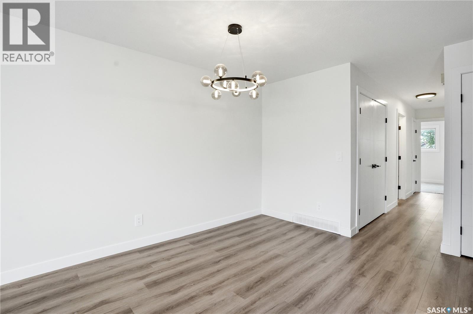 116 (114) Hall Crescent, Saskatoon, SK