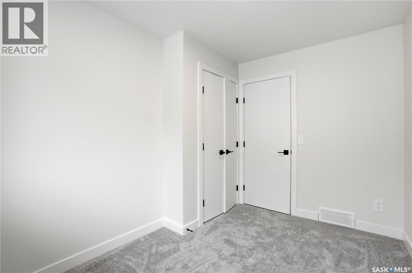 116 (114) Hall Crescent, Saskatoon, SK