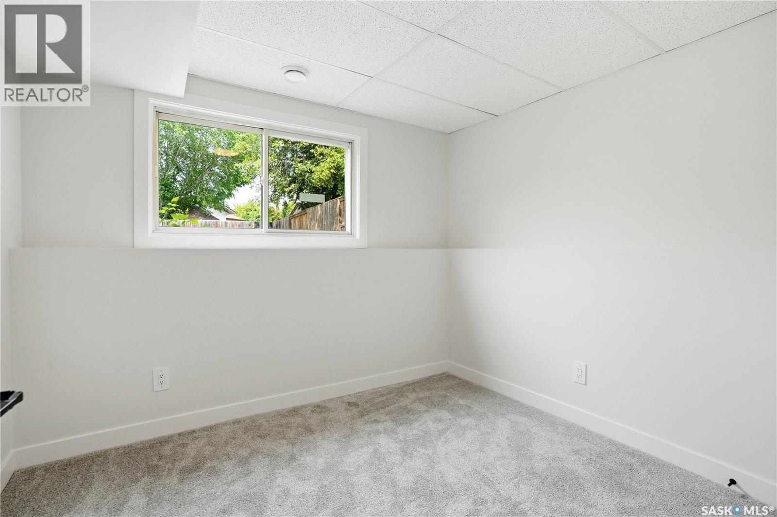 116 (114) Hall Crescent, Saskatoon, SK