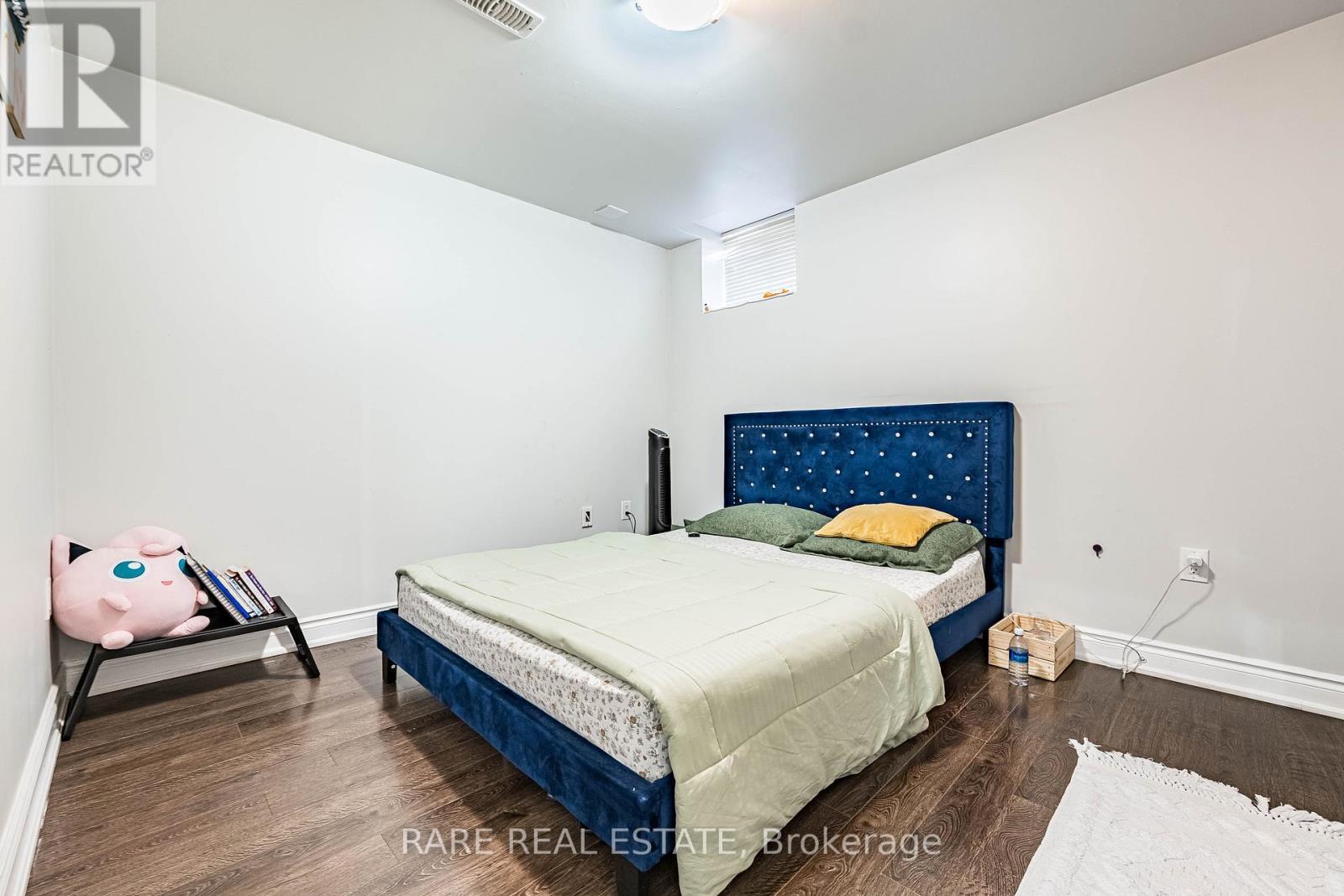86 Vanderpool Crescent, Brampton, ON
