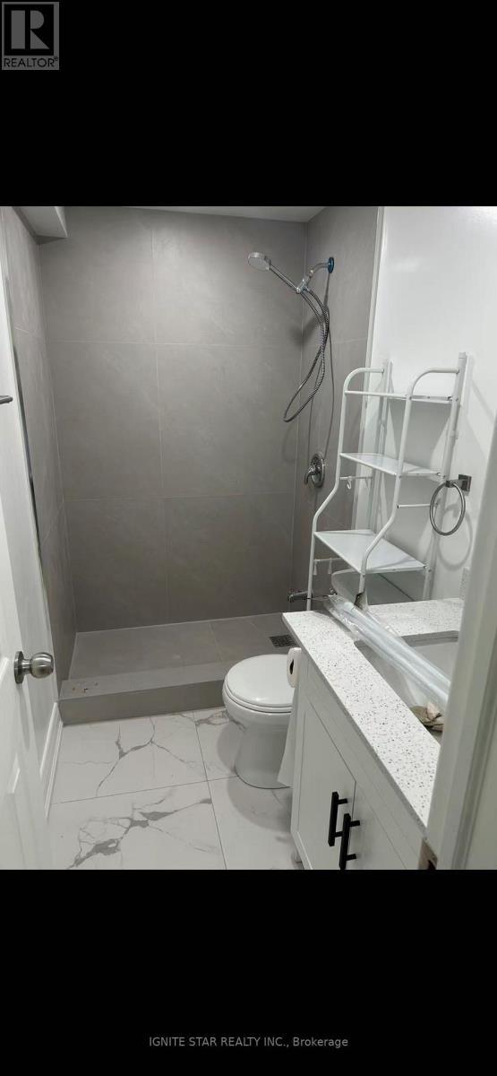 2599 Ambercroft Trail, Mississauga, ON