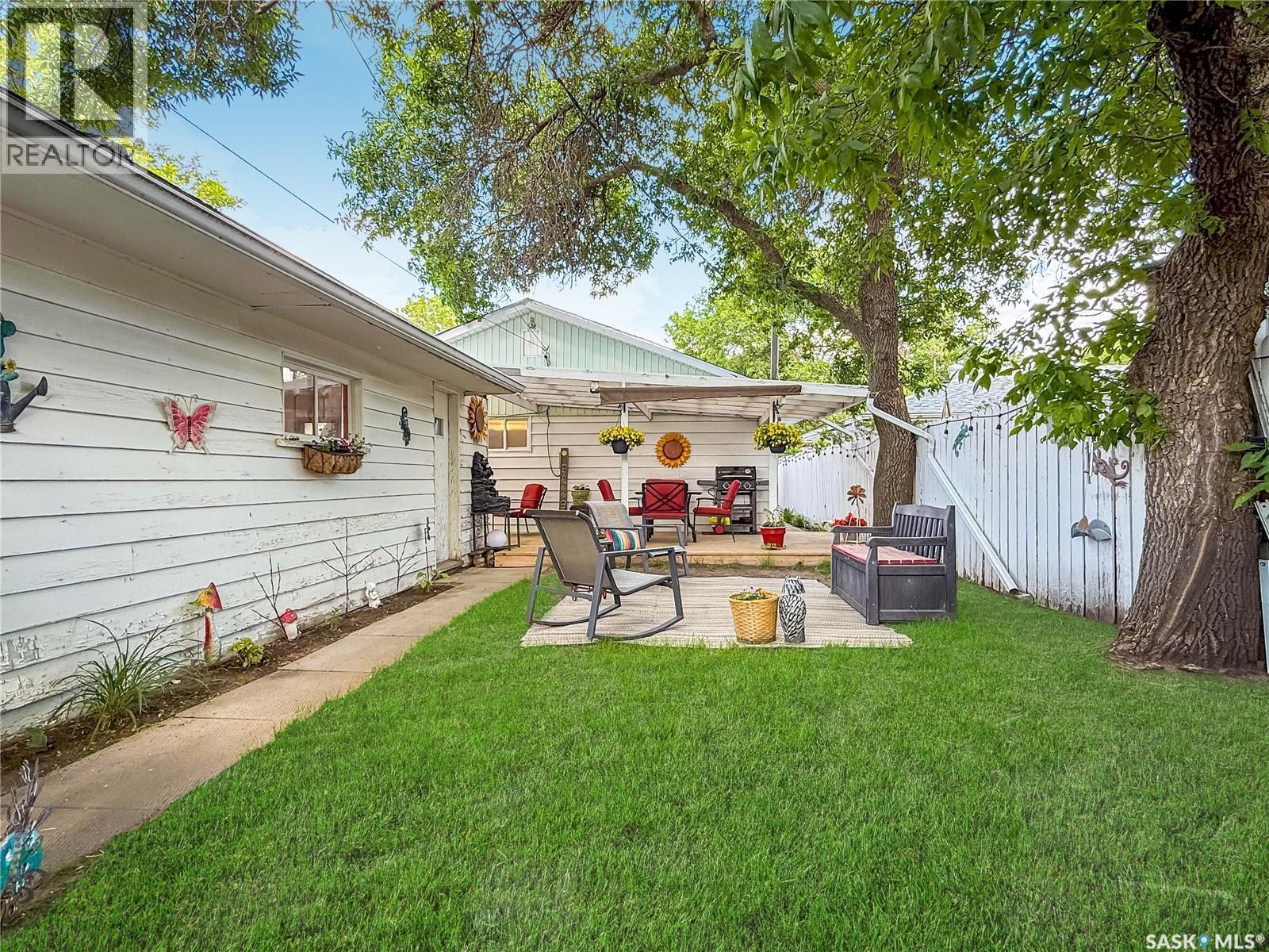 890 10Th Avenue Ne, Swift Current, SK