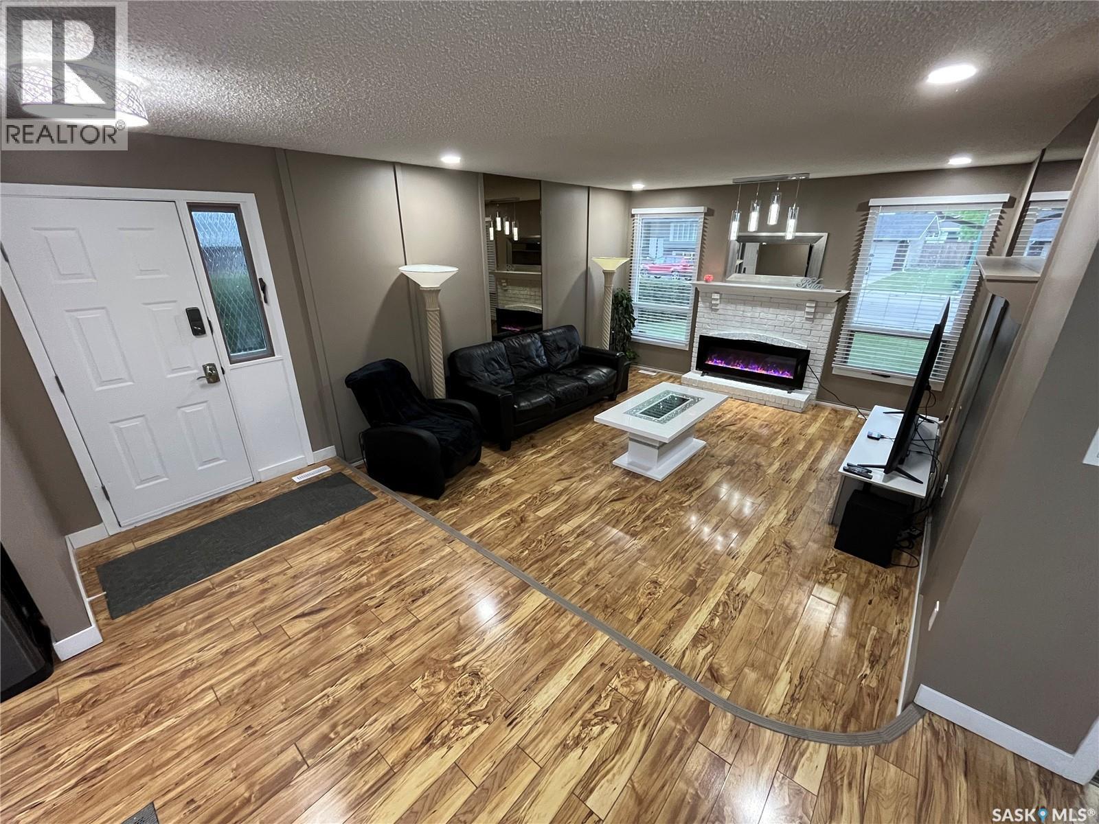 374 Rodenbush Drive, Regina, SK