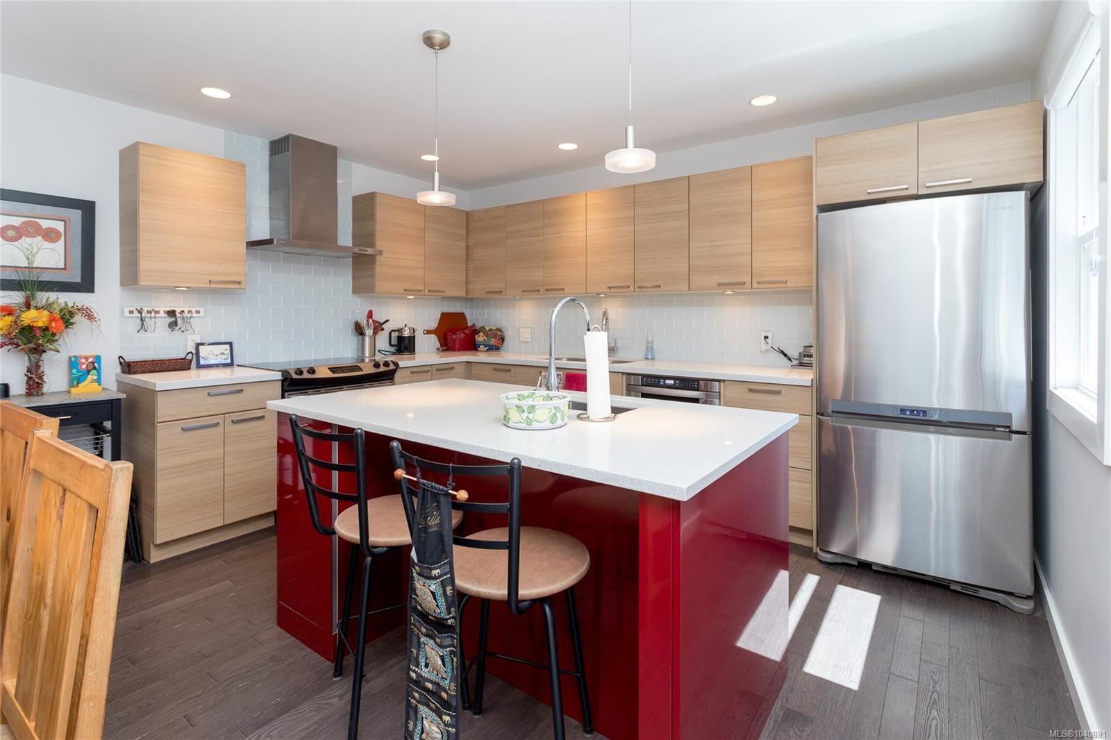 367 Vincent Ave, Saanich, BC