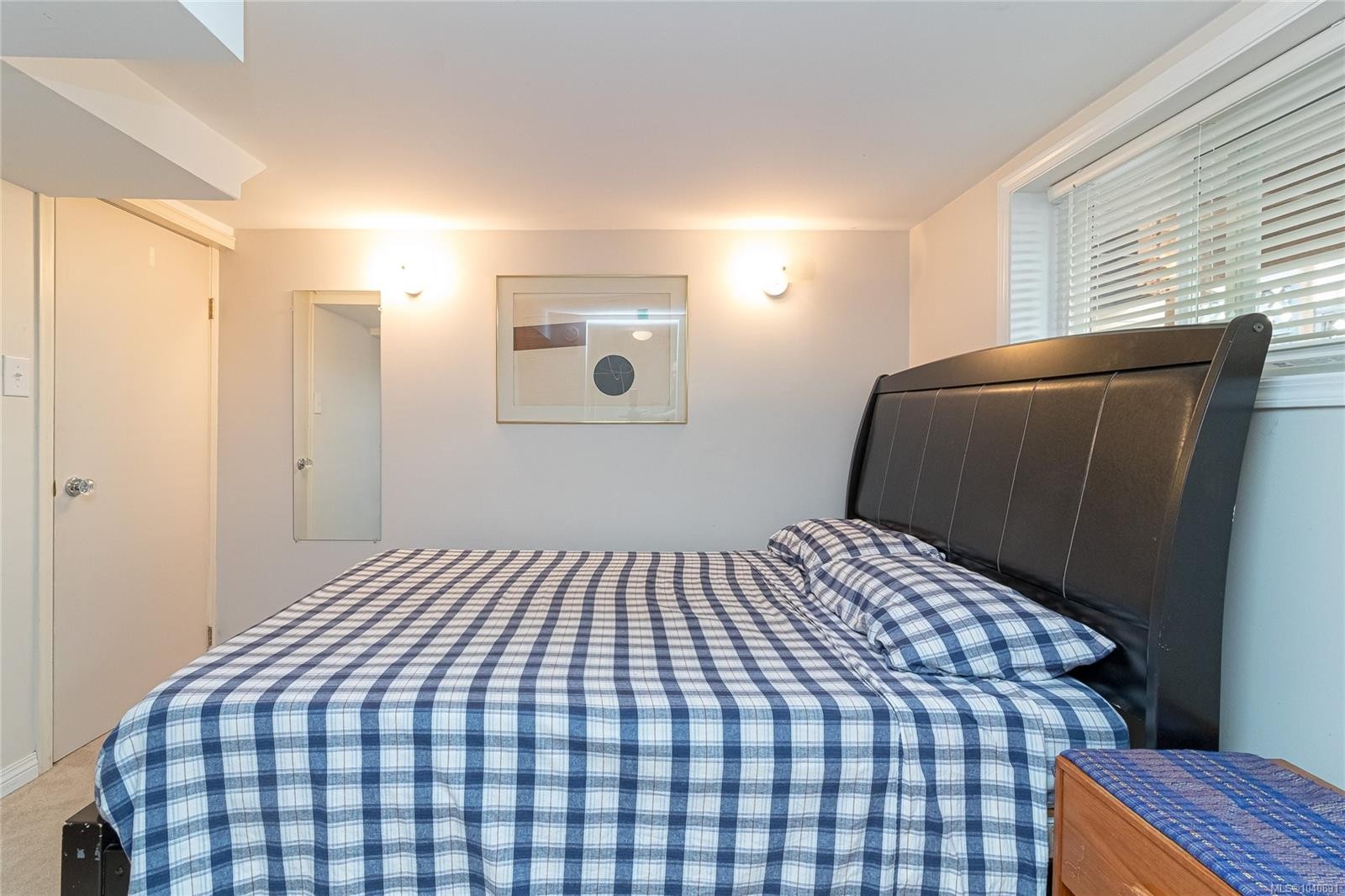 367 Vincent Ave, Saanich, BC