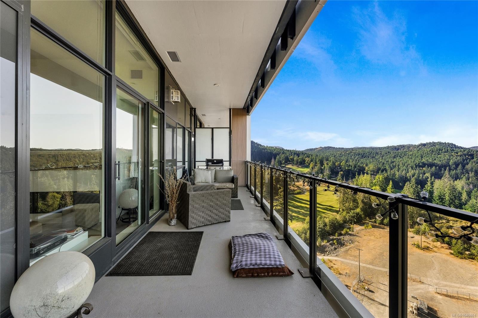 #1506-2000 Hannington Rd, Langford, BC