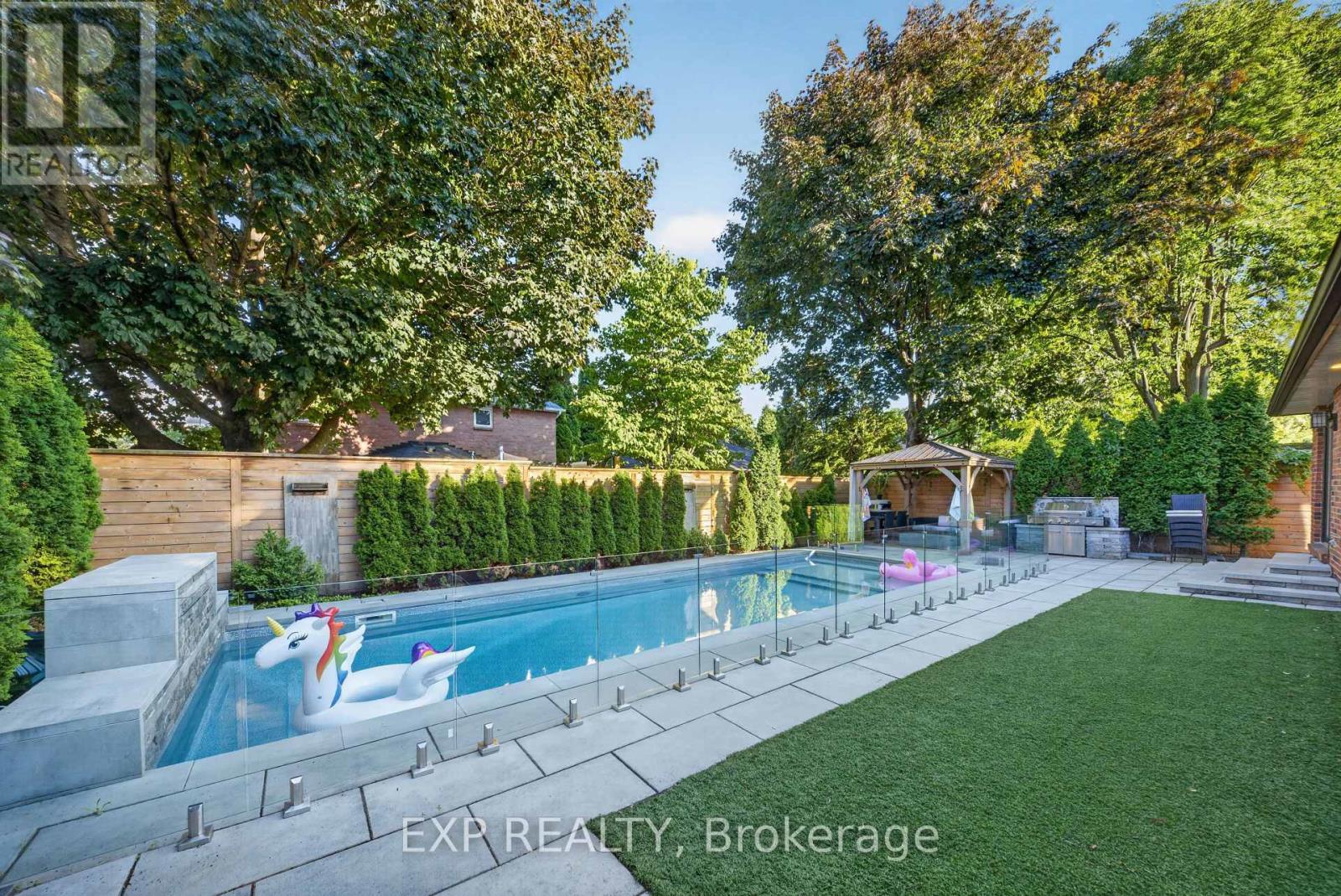 1158 Campbell Court, Burlington, ON