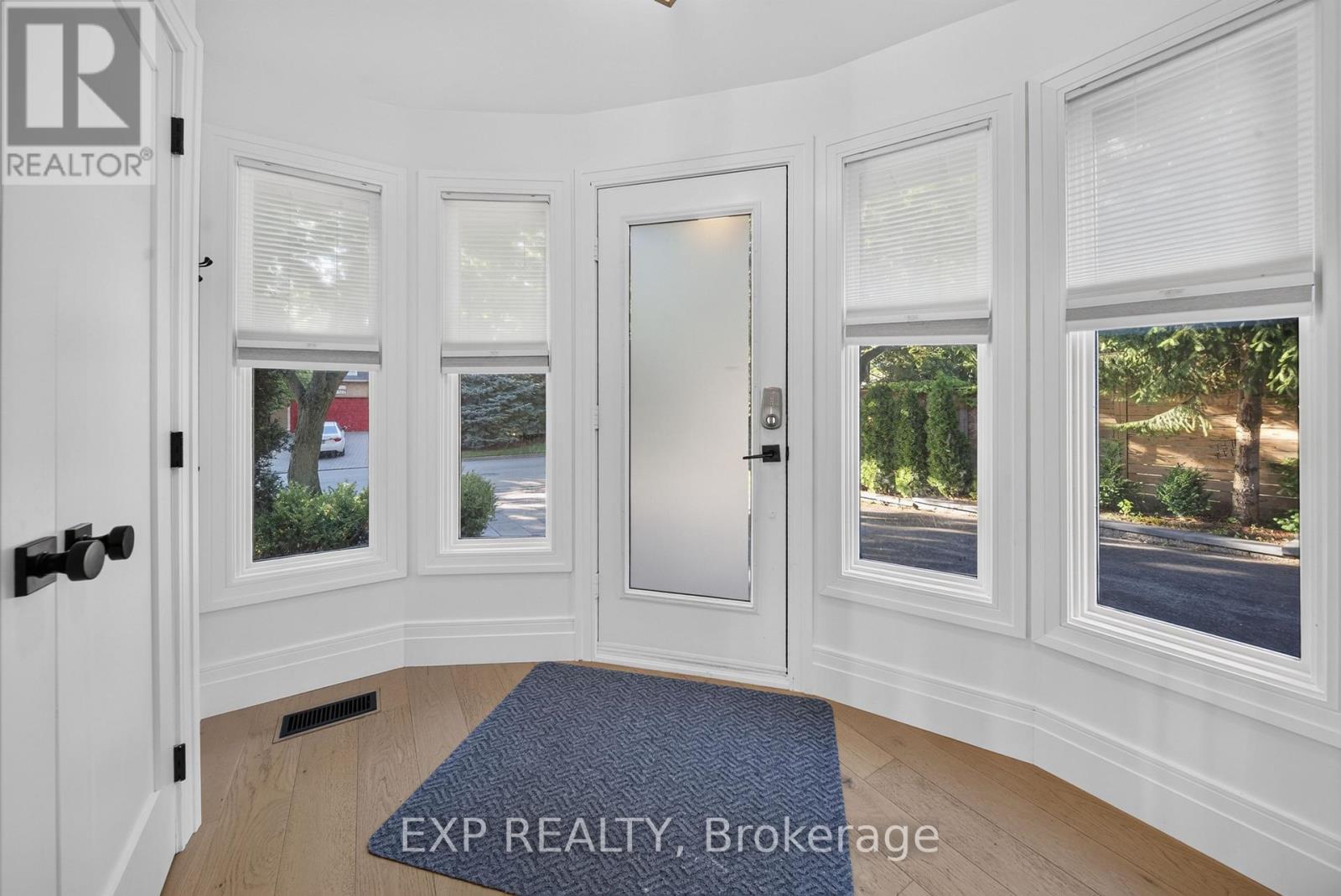 1158 Campbell Court, Burlington, ON