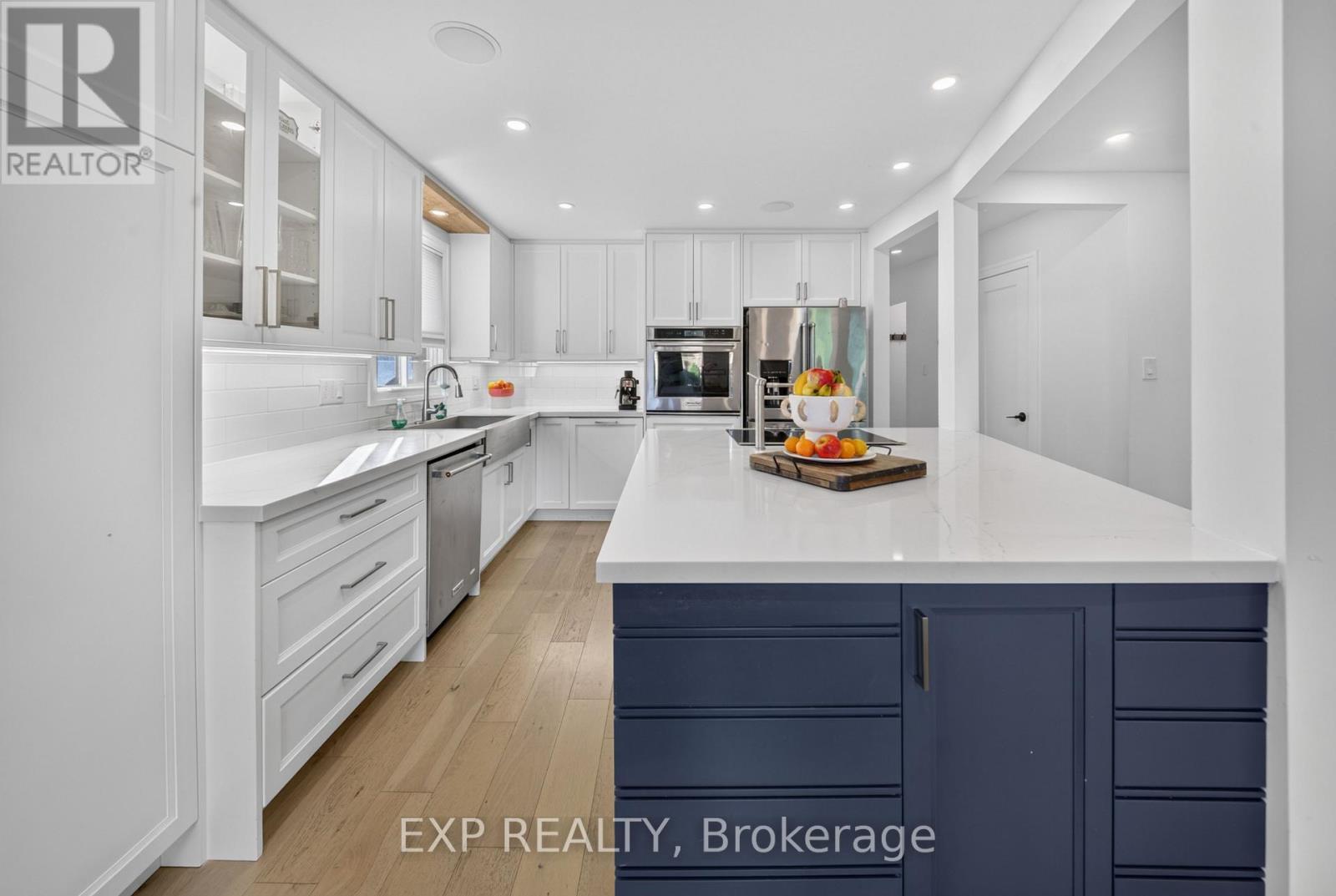 1158 Campbell Court, Burlington, ON