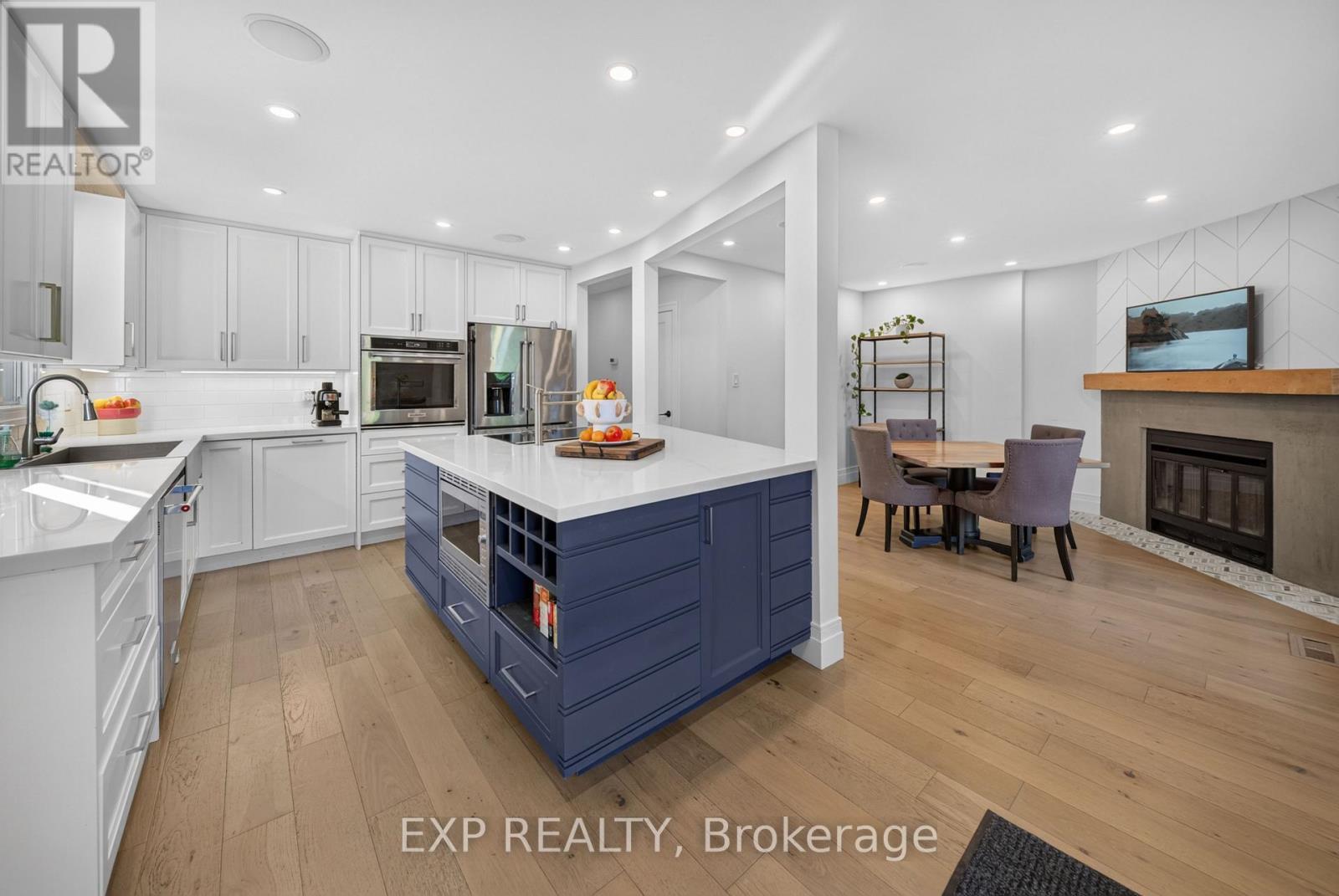 1158 Campbell Court, Burlington, ON