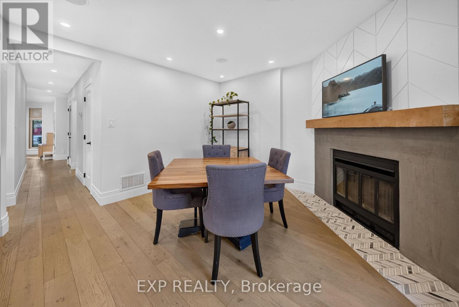 1158 Campbell Court, Burlington, ON