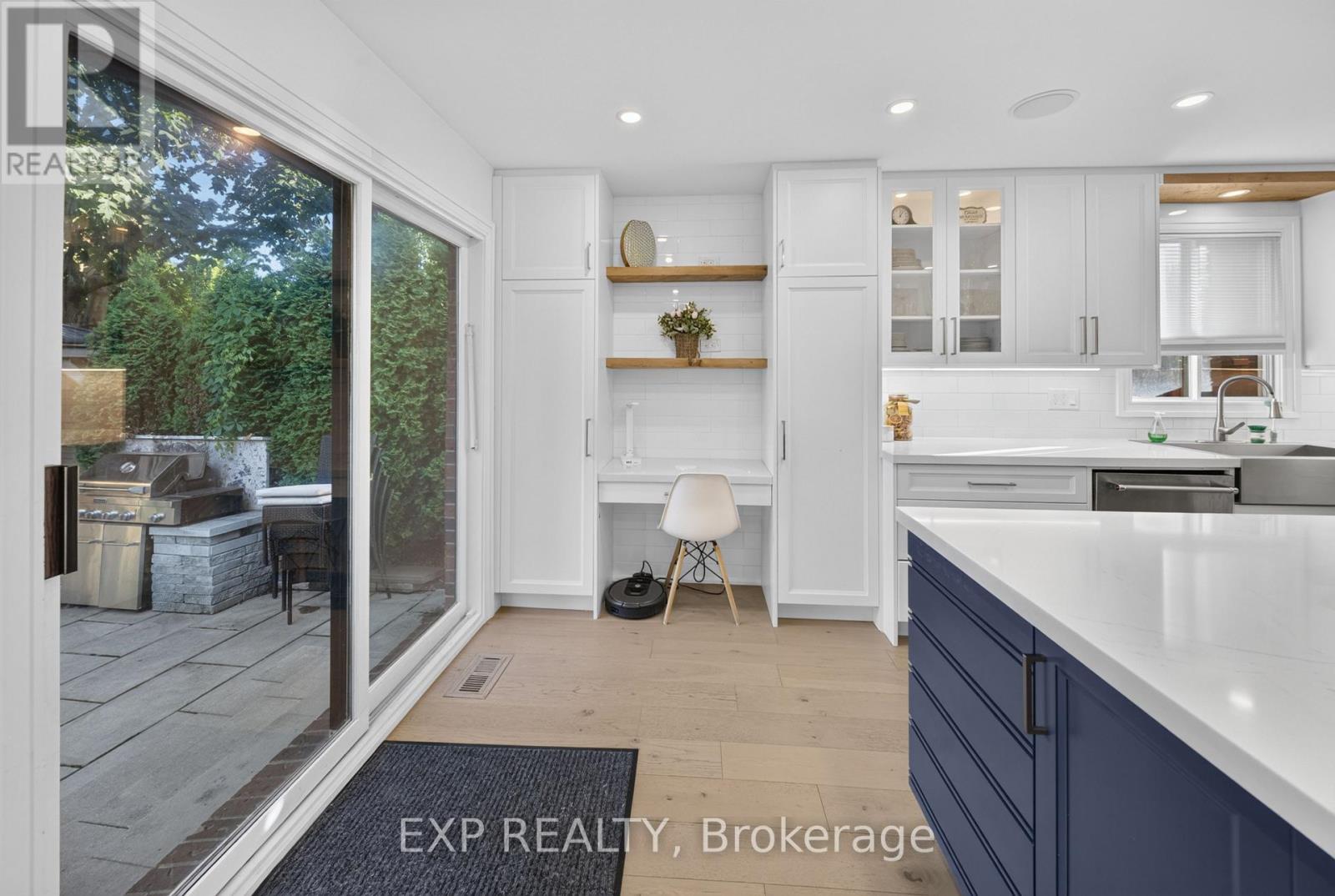 1158 Campbell Court, Burlington, ON