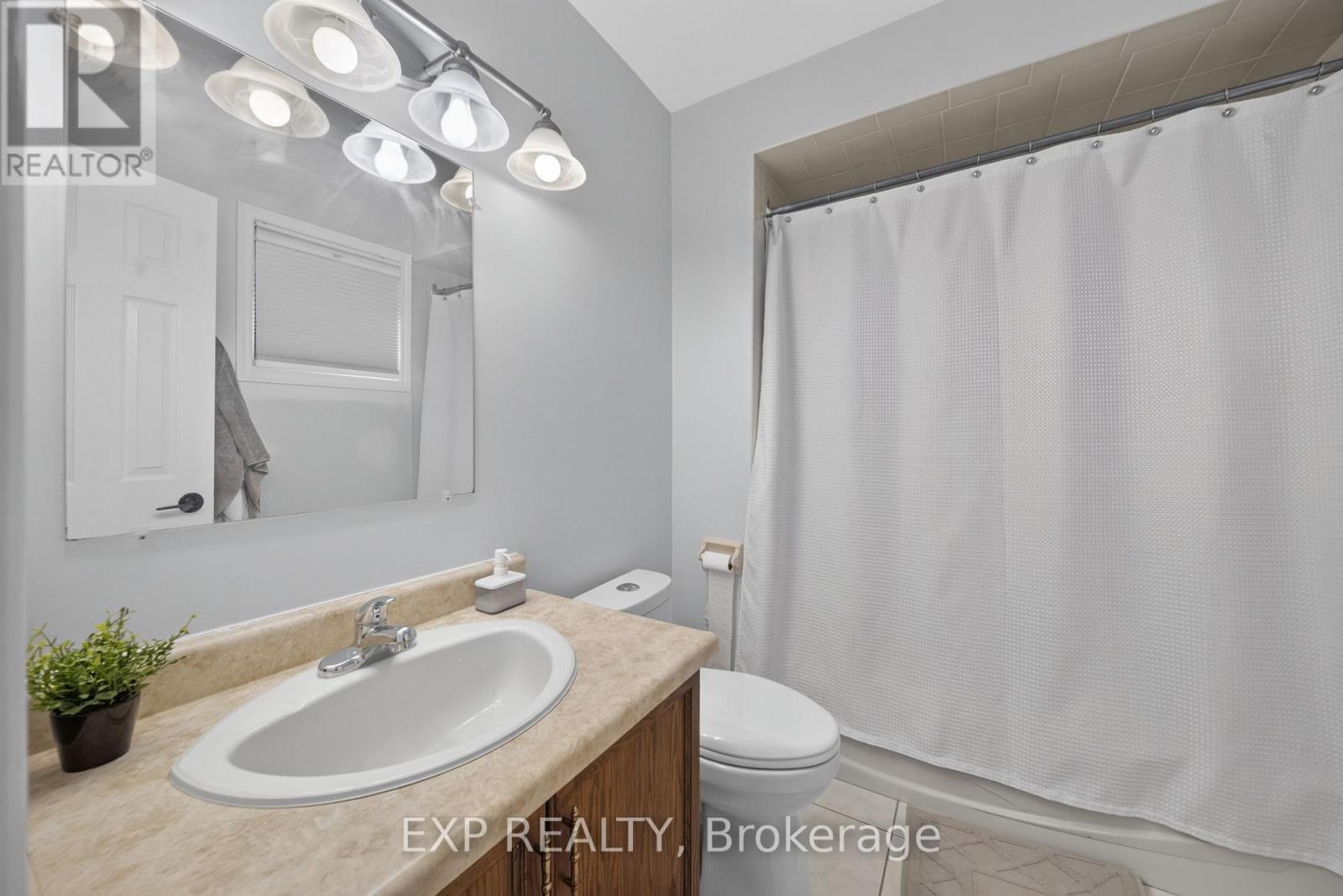 1158 Campbell Court, Burlington, ON