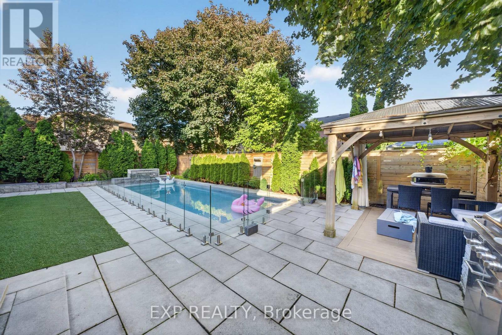 1158 Campbell Court, Burlington, ON